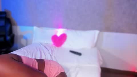 kishalove_ online show from 11/09/25, 02:37