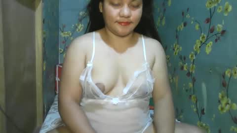 Snapshot of kiss_me_loves chatting on 03/09/25, 08:51 kiss_me_loves online show from 03/09/25, 08:51