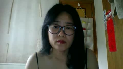 Snapshot of kiss_silk chatting on 05/15/26, 01:34 kiss_silk online show from 05/15/26, 01:34