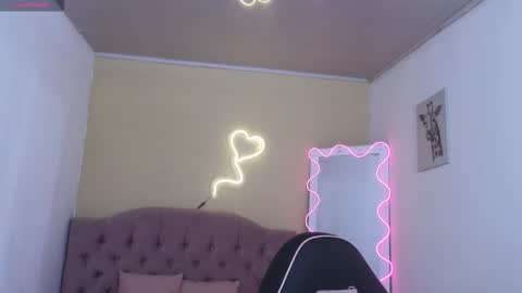 Snapshot of kissi_tay1 chatting on 10/06/25, 11:29 KISSI online show from 10/06/25, 11:29