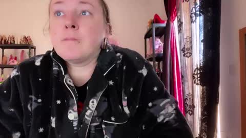 Snapshot of kissica chatting on 01/12/26, 12:10 kissica online show from 01/12/26, 12:10