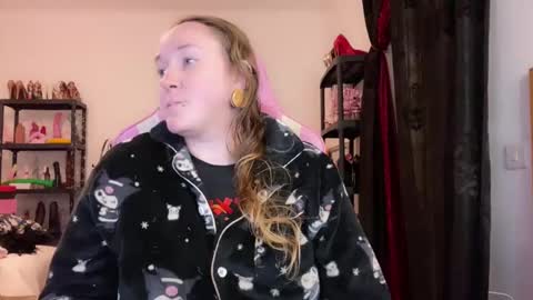 Snapshot of kissica chatting on 01/14/26, 06:24 kissica online show from 01/14/26, 06:24