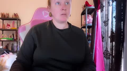 Snapshot of kissica chatting on 02/08/26, 02:42 kissica online show from 02/08/26, 02:42