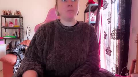 Snapshot of kissica chatting on 03/17/26, 08:28 kissica online show from 03/17/26, 08:28