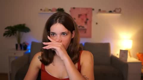 Sisi online show from 10/27/25, 07:18