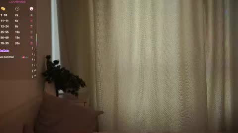Lola online show from 06/23/26, 03:37