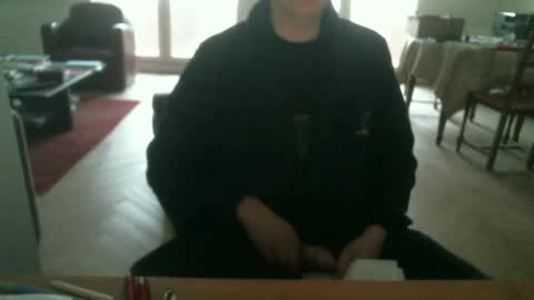 Snapshot of kisslog1 chatting on 02/02/25, 08:13 kisslog1 online show from 02/02/25, 08:13