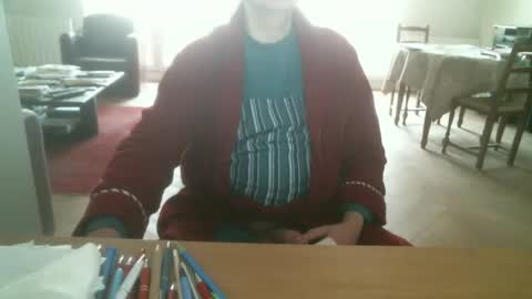 kisslog1 online show from 11/30/25, 09:02