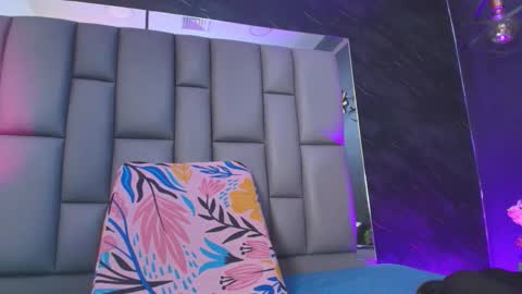 BELLA FLAME online show from 11/24/25, 07:02