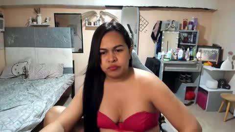 Snapshot of kissmeloves chatting on 02/23/26, 04:26 kissmeloves online show from 02/23/26, 04:26