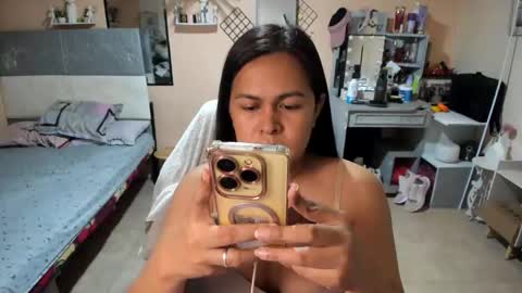 Snapshot of kissmeloves chatting on 03/09/26, 04:11 kissmeloves online show from 03/09/26, 04:11