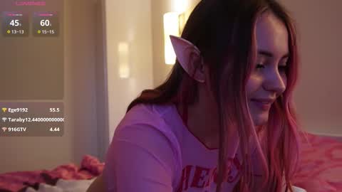 Snapshot of kissmypink chatting on 11/19/25, 01:55 Marsik online show from 11/19/25, 01:55