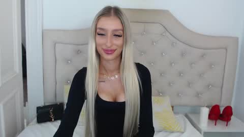 Natalie online show from 09/25/25, 07:56