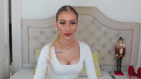 Natalie online show from 12/14/25, 02:44