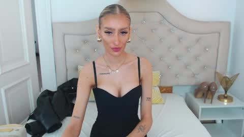 Snapshot of kissnatalie chatting on 04/17/26, 08:50 Natalie online show from 04/17/26, 08:50