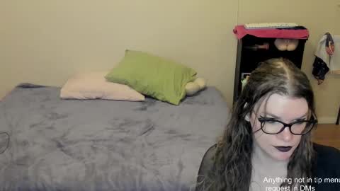 Snapshot of kissykryssie chatting on 03/15/26, 03:23 kissykryssie online show from 03/15/26, 03:23