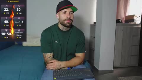 kite__ online show from 11/06/25, 07:37