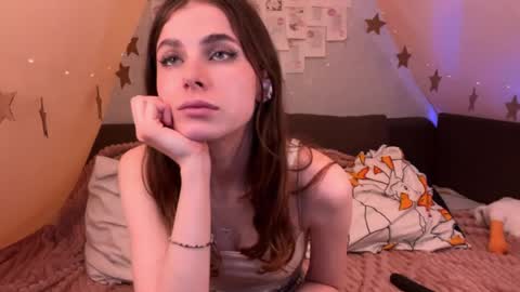 Snapshot of kitkatsweetspot chatting on 03/28/26, 05:56 kitkatsweetspot online show from 03/28/26, 05:56