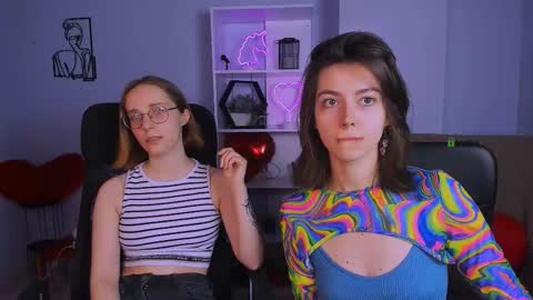 kitniss online show from 11/12/25, 01:11