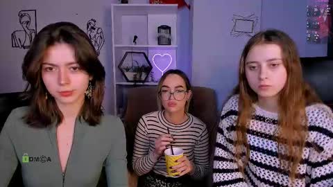 Snapshot of kitniss_dreamy chatting on 01/16/26, 08:24 kitniss online show from 01/16/26, 08:24