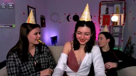 Snapshot of kitniss_dreamy chatting on 02/21/26, 09:27 kitniss online show from 02/21/26, 09:27