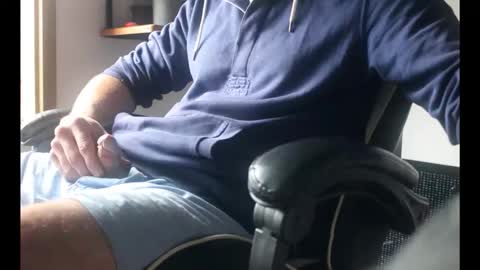Steve Cocks online show from 05/05/26, 02:14
