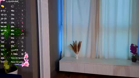 Snapshot of kitsun_ne chatting on 02/27/26, 05:29 The sexy fox Kitsune online show from 02/27/26, 05:29