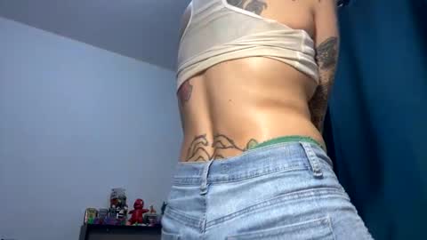 Ari Keimiwrights  online show from 12/31/24, 03:12