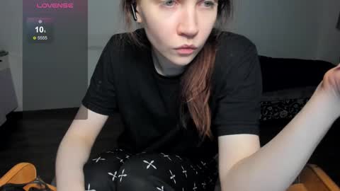 Snapshot of kitsunemoon chatting on 03/15/26, 08:15 Kitsune online show from 03/15/26, 08:15