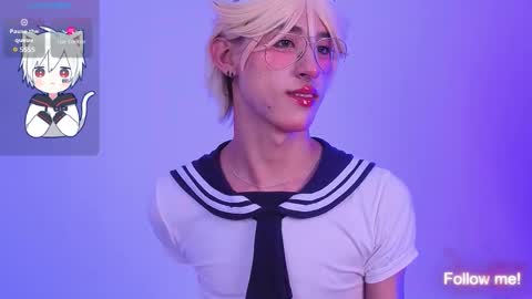 Snapshot of kitsuneplay_ chatting on 02/14/26, 08:05 Salvatore online show from 02/14/26, 08:05