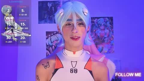 Snapshot of kitsuneplay_ chatting on 04/08/26, 05:57 Salvatore online show from 04/08/26, 05:57