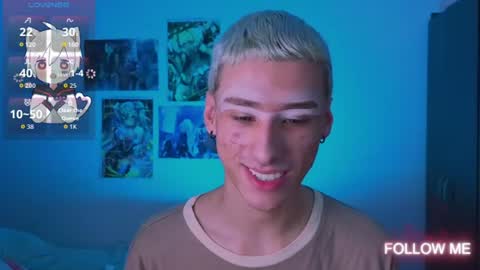 Snapshot of kitsuneplay_ chatting on 07/27/26, 05:20 Salvatore online show from 07/27/26, 05:20