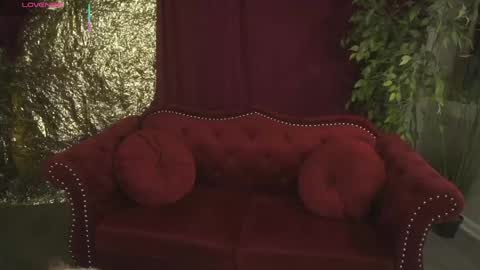 Snapshot of kitten142 chatting on 05/07/26, 08:03 Athena Rose online show from 05/07/26, 08:03