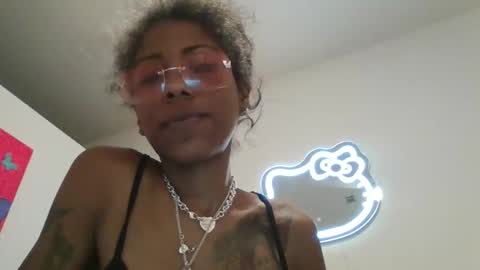 Snapshot of kitten404 chatting on 03/24/26, 02:38 kitten404 online show from 03/24/26, 02:38