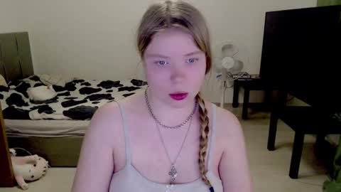 Snapshot of kitten_jenny01 chatting on 02/20/25, 09:20 Jennyblonde and Emmabrunette online show from 02/20/25, 09:20
