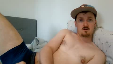 Snapshot of kittenfoxxx chatting on 07/13/26, 01:36 kittenfoxxx online show from 07/13/26, 01:36
