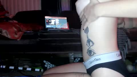 Snapshot of kittenqueen333 chatting on 01/06/26, 03:32 kittenqueen333 online show from 01/06/26, 03:32