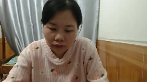 kitti_baby2x online show from 11/21/25, 03:16