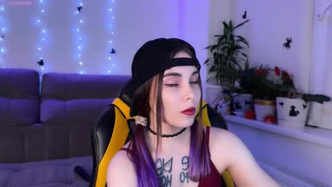 Snapshot of kittie_bear chatting on 10/26/25, 09:21 Veronica online show from 10/26/25, 09:21