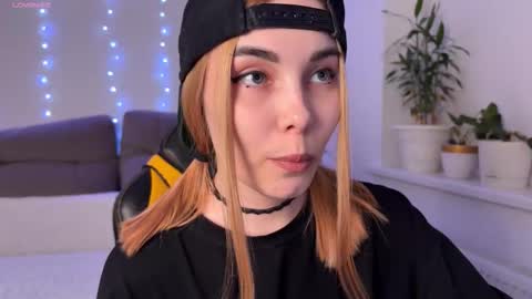 Snapshot of kittie_bear chatting on 03/18/26, 06:00 Veronica online show from 03/18/26, 06:00