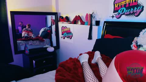 Snapshot of kittiepurry chatting on 12/30/24, 02:09 Kittie Purry online show from 12/30/24, 02:09