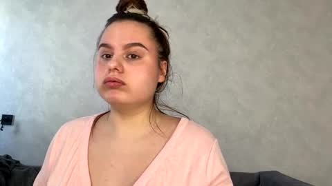 Ellaiza online show from 05/03/26, 12:22