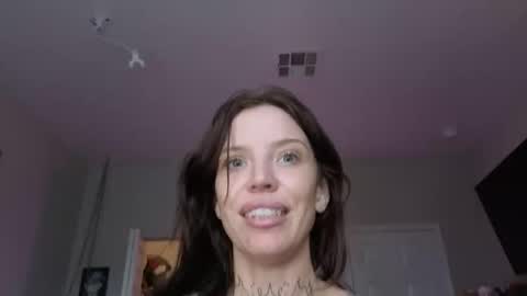 kittjones33 online show from 11/12/25, 11:58