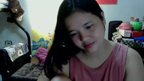 Snapshot of kittlyn chatting on 10/08/25, 01:47 kittlyn online show from 10/08/25, 01:47