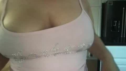 Snapshot of kittnicole chatting on 04/08/26, 02:00 n I c o l e online show from 04/08/26, 02:00