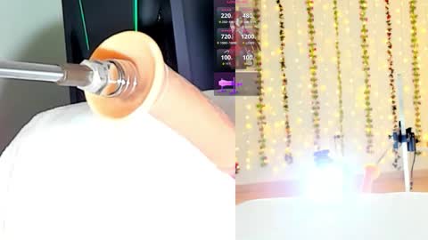 Kitty online show from 12/21/25, 10:11