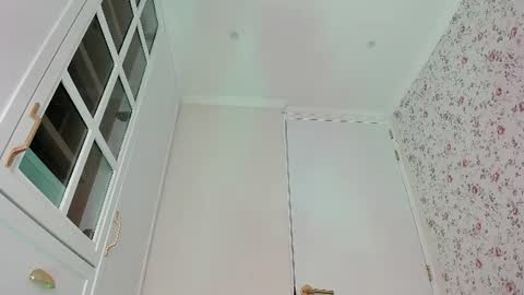 Snapshot of kitty__sophie chatting on 06/25/26, 07:07 sophie online show from 06/25/26, 07:07