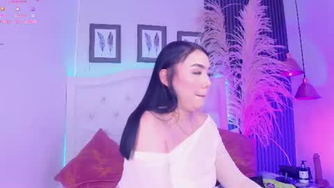Snapshot of kitty_blueee chatting on 06/14/26, 03:19 kitty online show from 06/14/26, 03:19