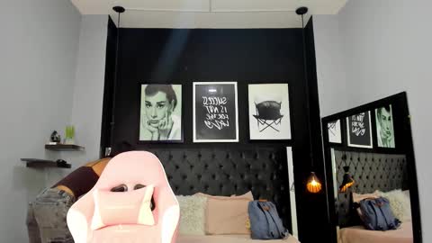 Kitty online show from 09/13/25, 09:42