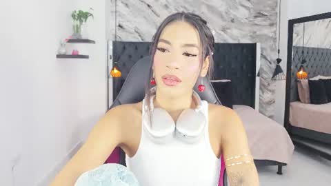 Kitty online show from 06/18/26, 12:09